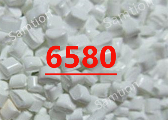 La résine S-Plastic Valox 6580 est composée à 30% de polyester en verre.
